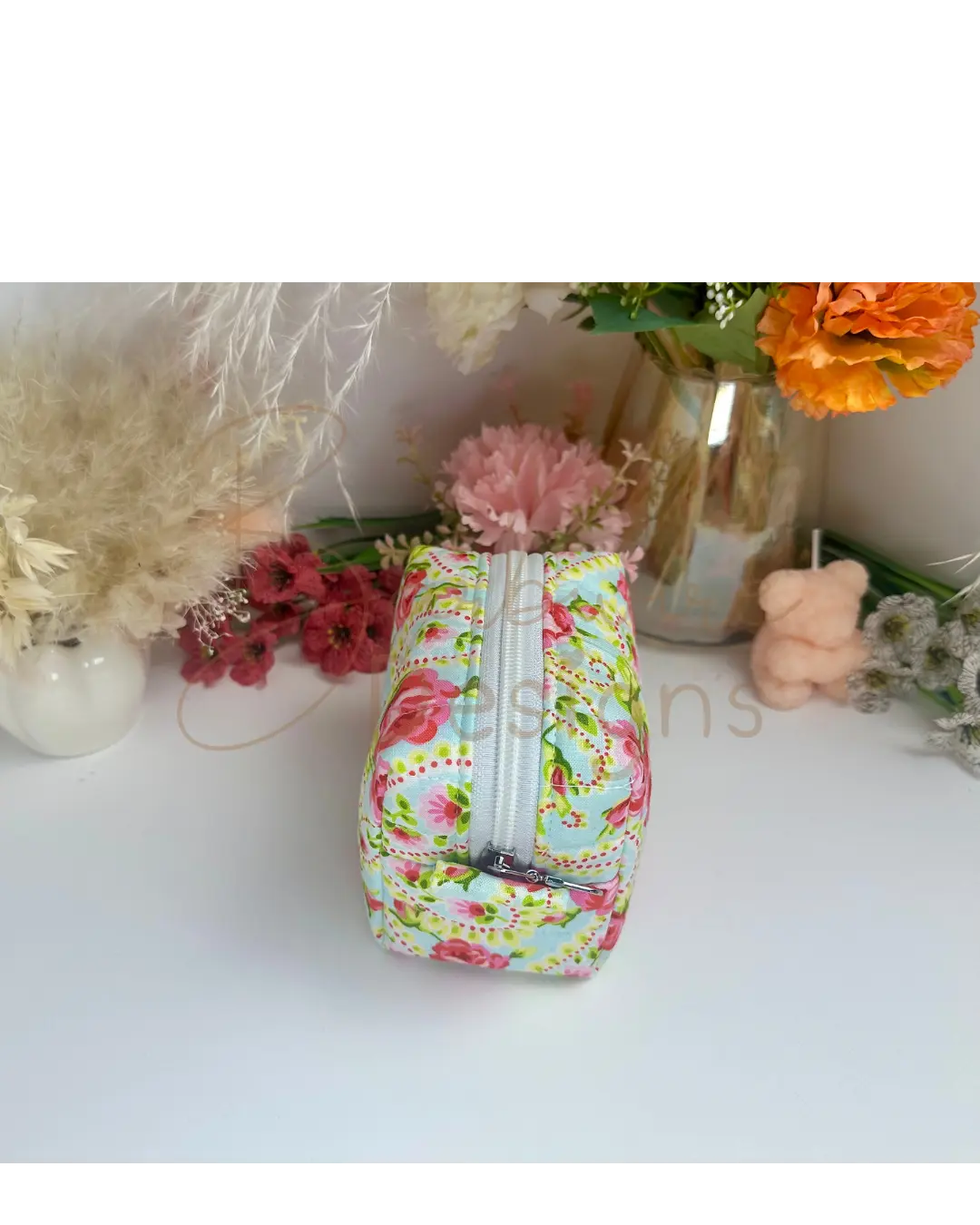 Monday Quilted Makeup Pouch Regular Barb Wire Designs