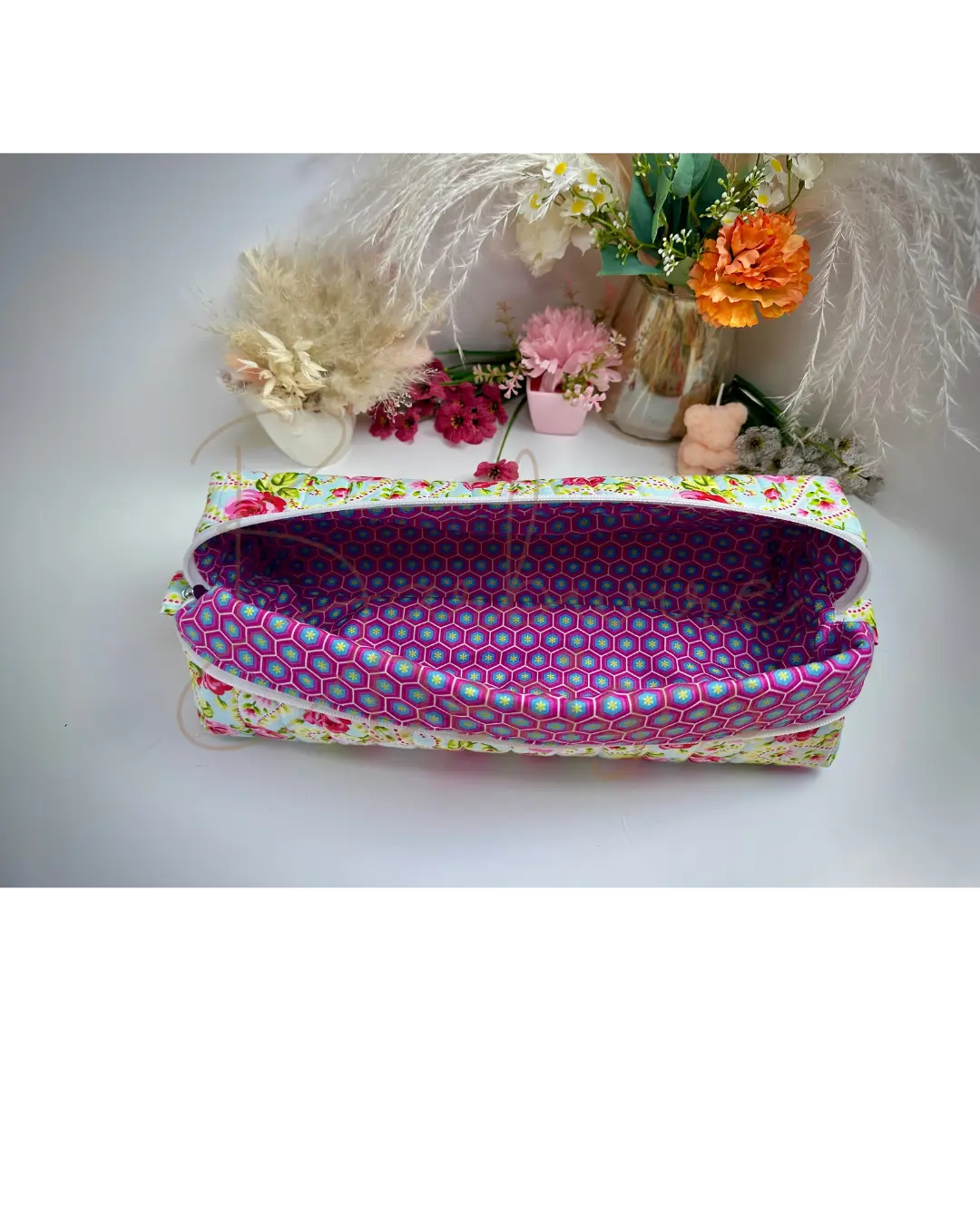 Monday Quilted Hair Tools Pouch Barb Wire Designs