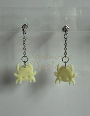 Spider chain dangle ear rings Barb Wire Designs