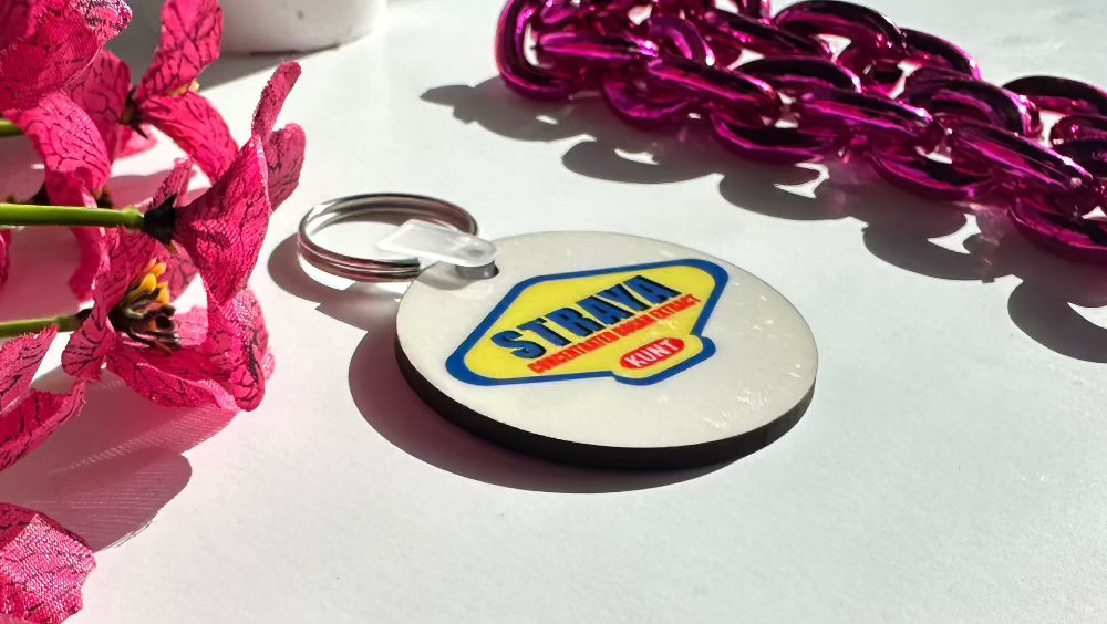 Staya Keyring Side View