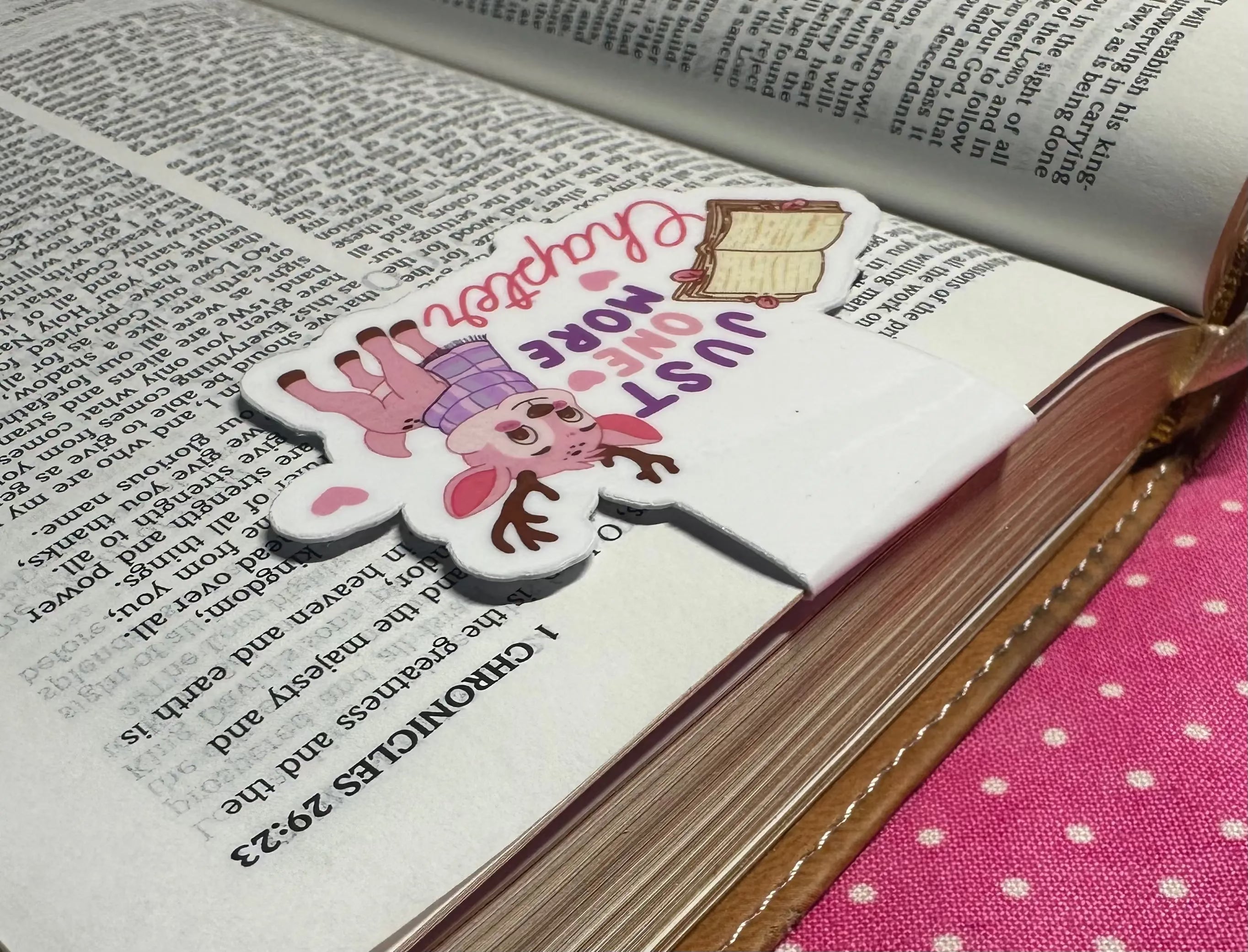 Nutmeg Reindeer Mag Bookmark Top view