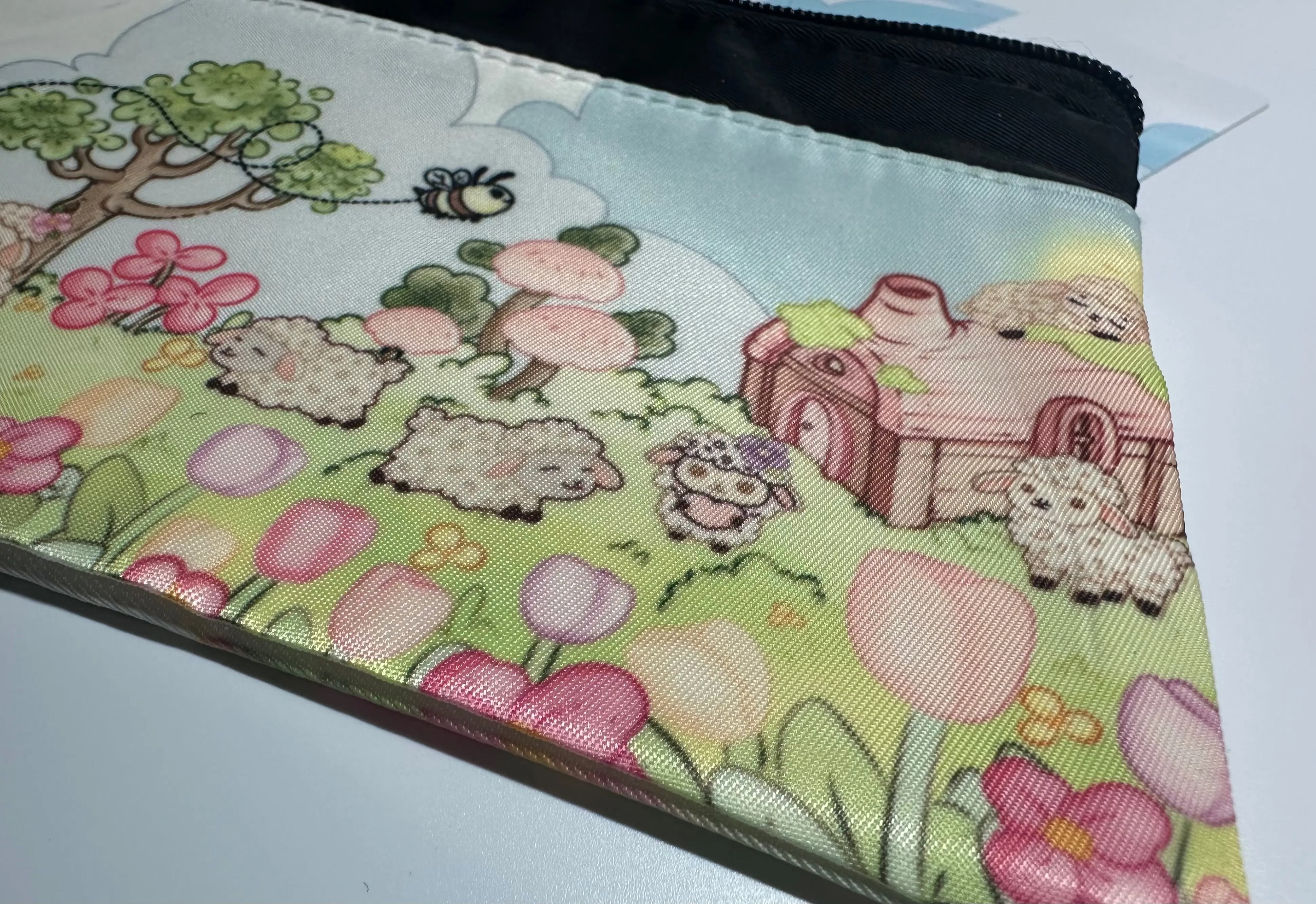 Lisa LAmb Bookmark Bag bottom side view