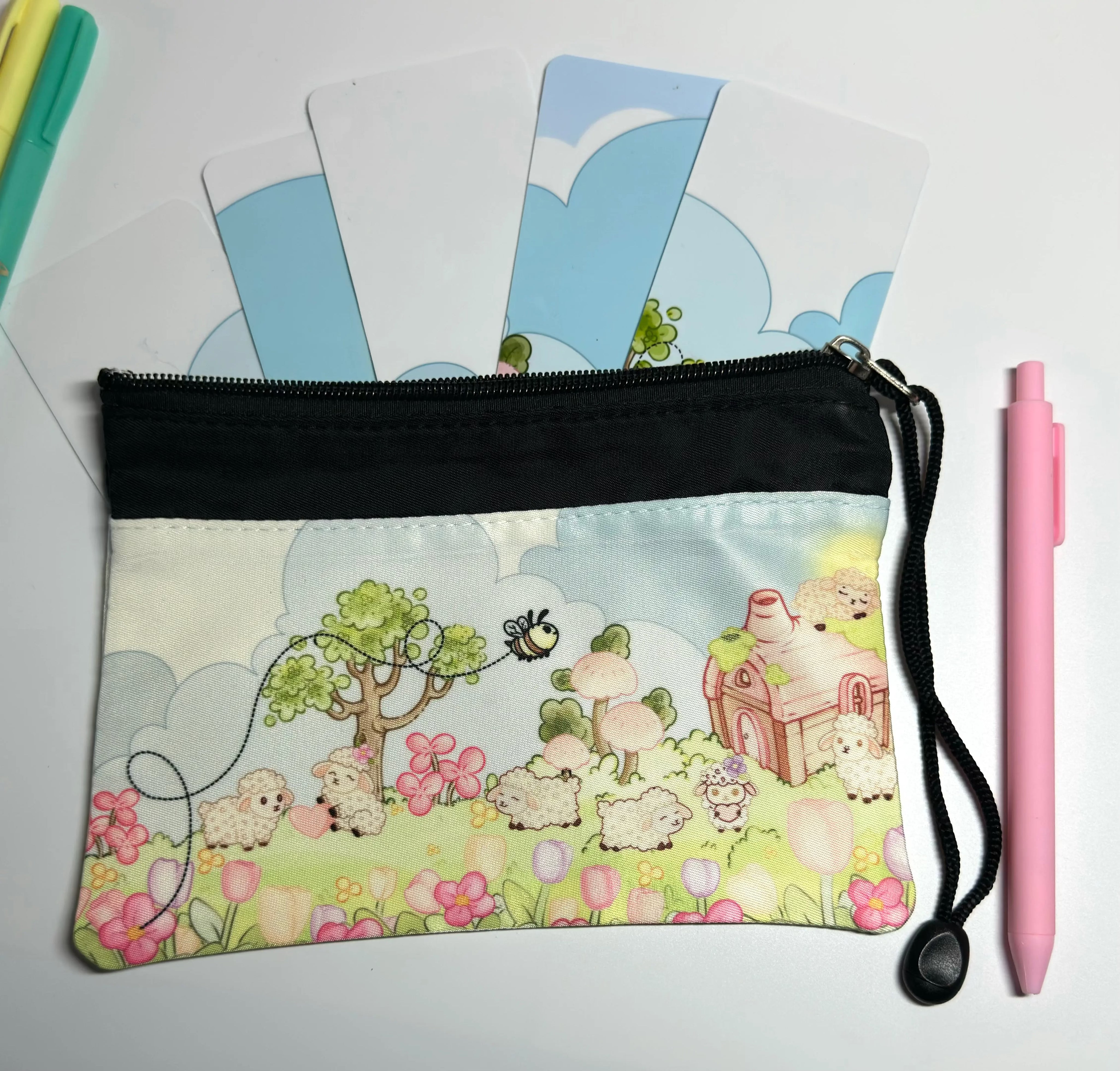 Lisa Lamb Bookmark Bag back View