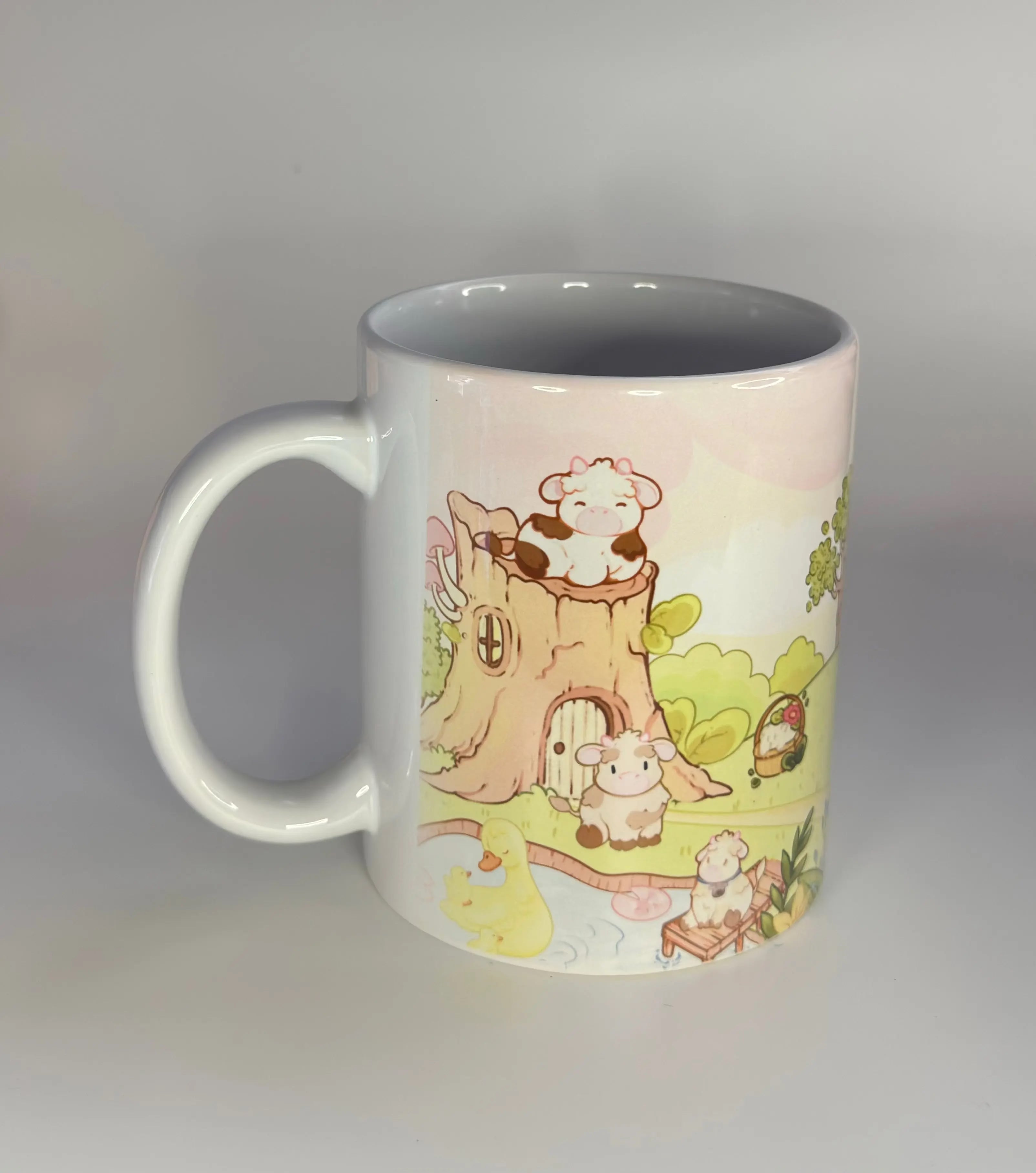 daisy cow left front view of mug
