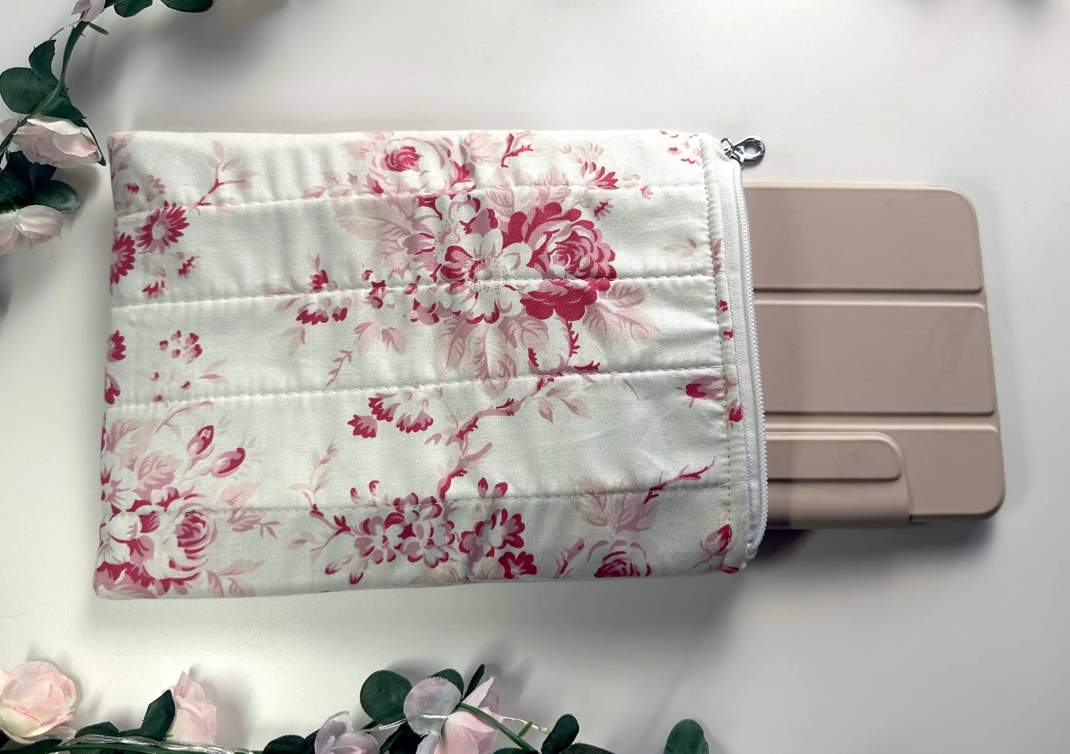 Annabelle Zippered ipad Quilted sleeve Barb Wire Designs