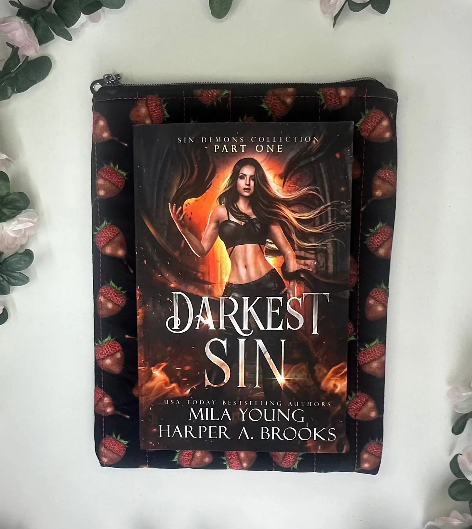 Gracie Quilted Book/ Ipad Sleeve Zippered Barb Wire Designs