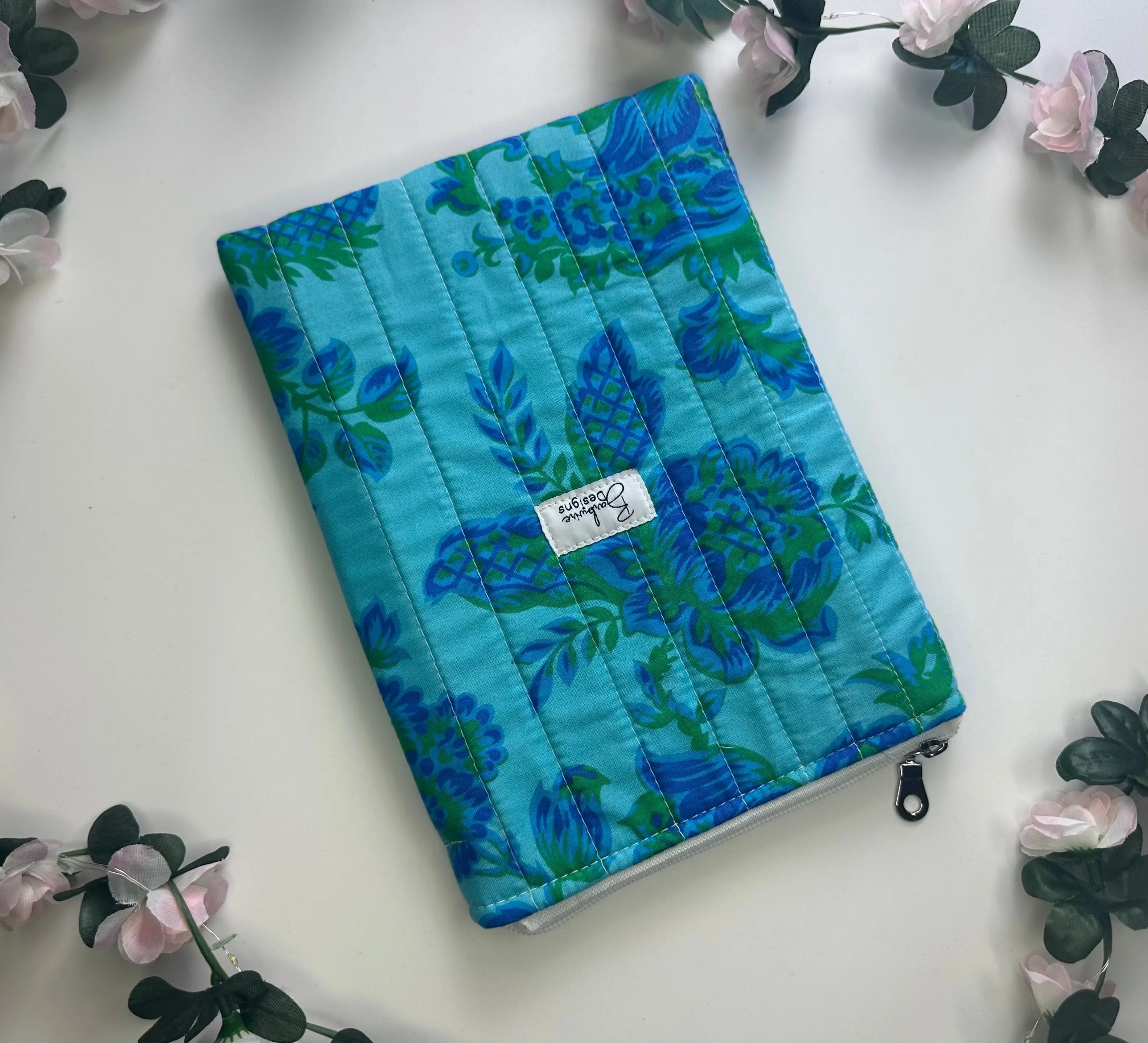 Sarah Zippered ipad Quilted sleeve Barb Wire Designs