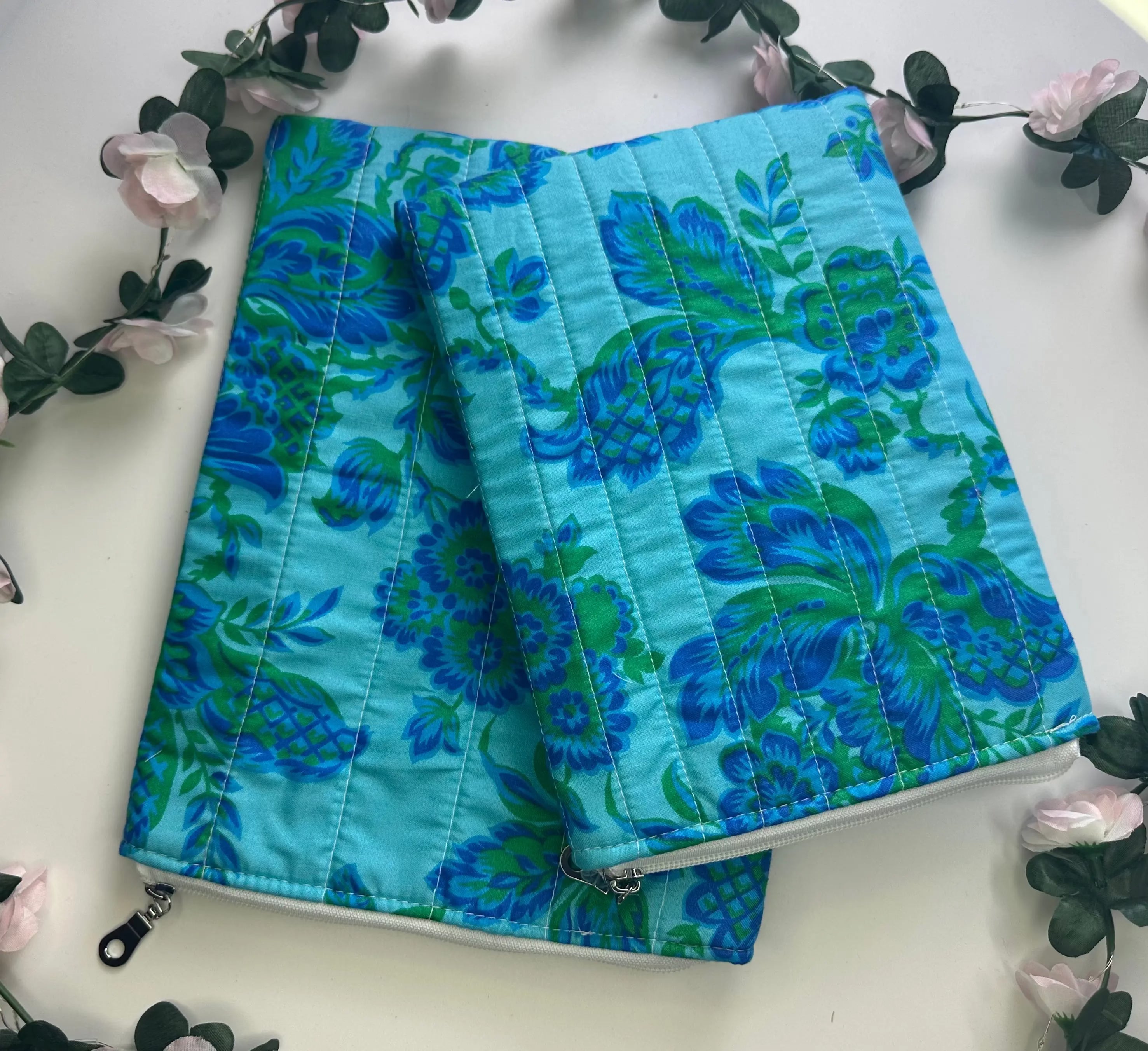 Sarah Zippered ipad Quilted sleeve Barb Wire Designs