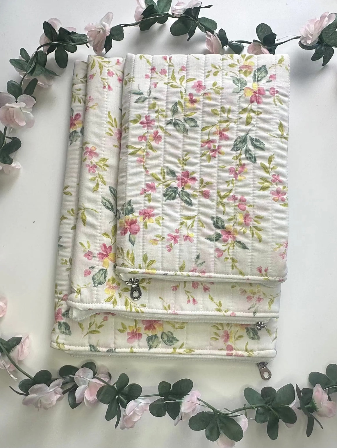  ipad Sleeve zippered Barb Wire Designs