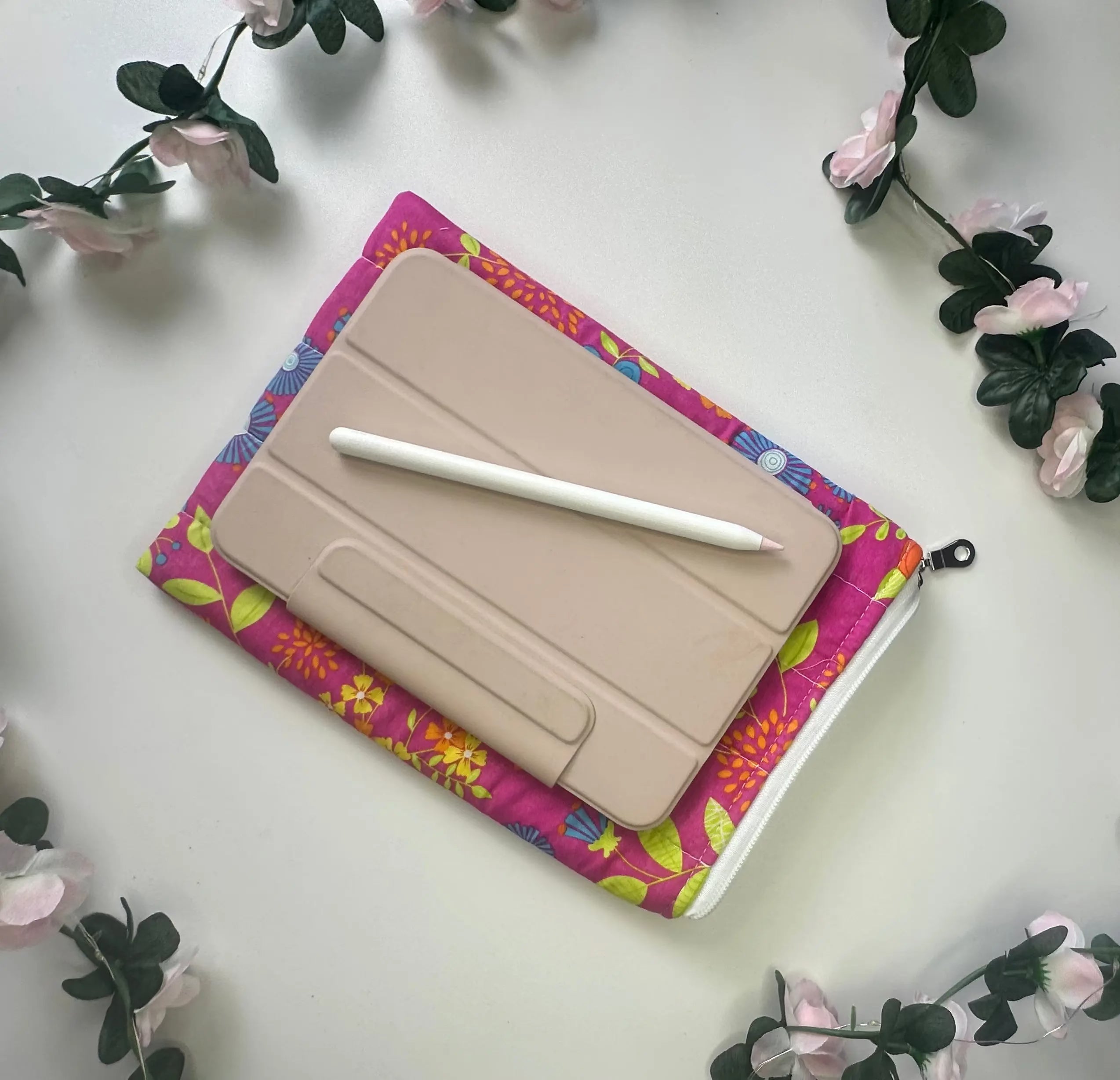 Mary Zippered Quilted ipad sleeve Barb Wire Designs