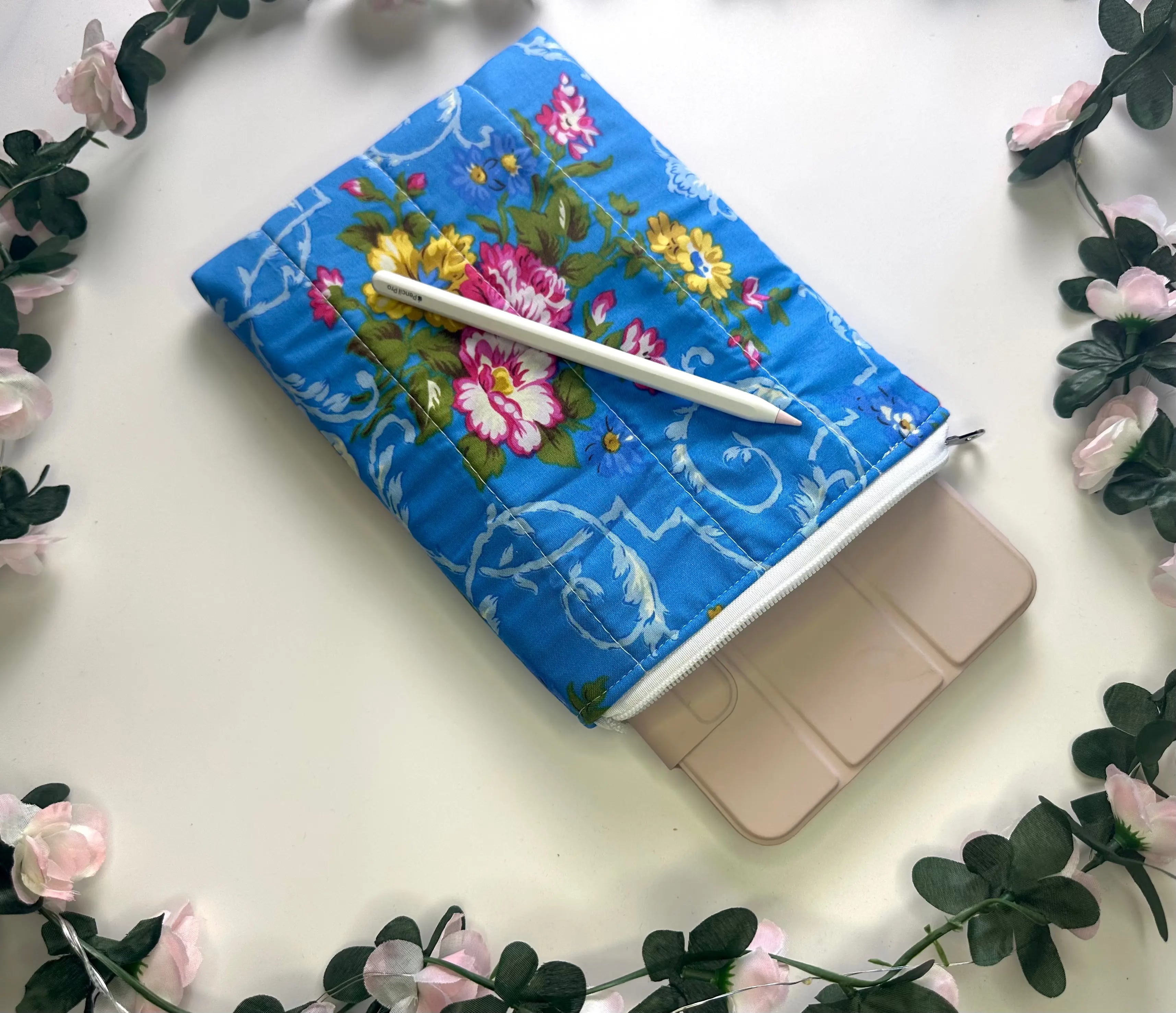 Kylie Zippered Quilted ipad sleeve Barb Wire Designs