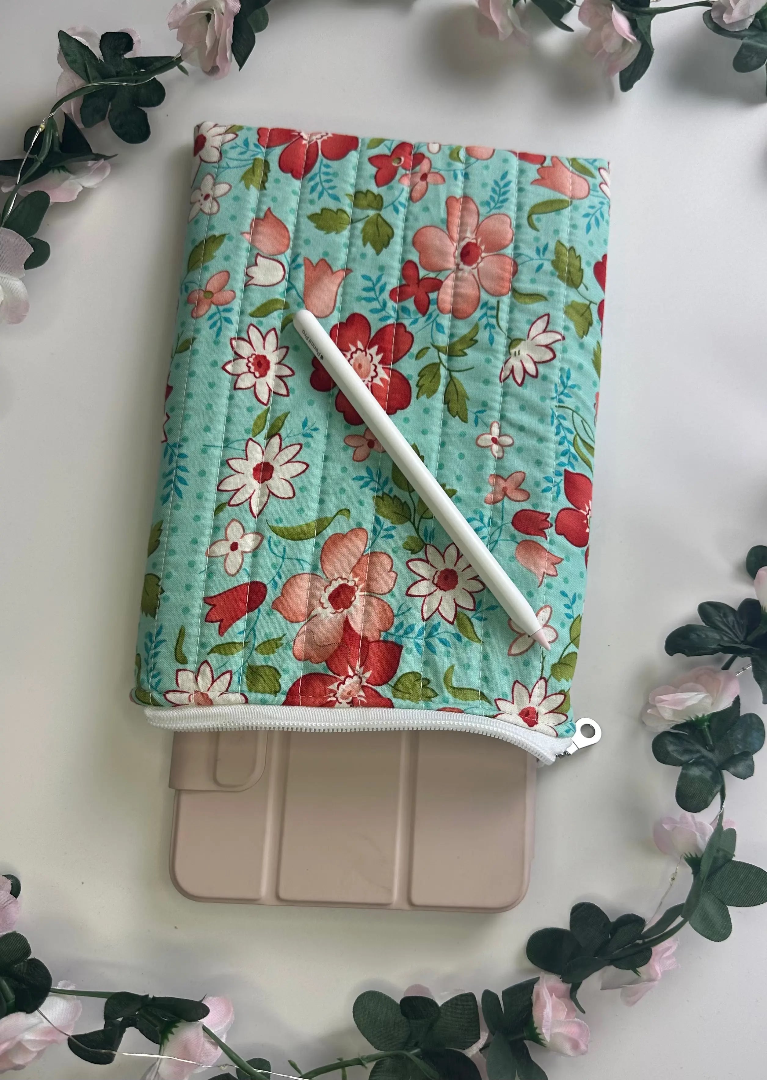 Rebecca Zippered ipad Quilted sleeve Barb Wire Designs