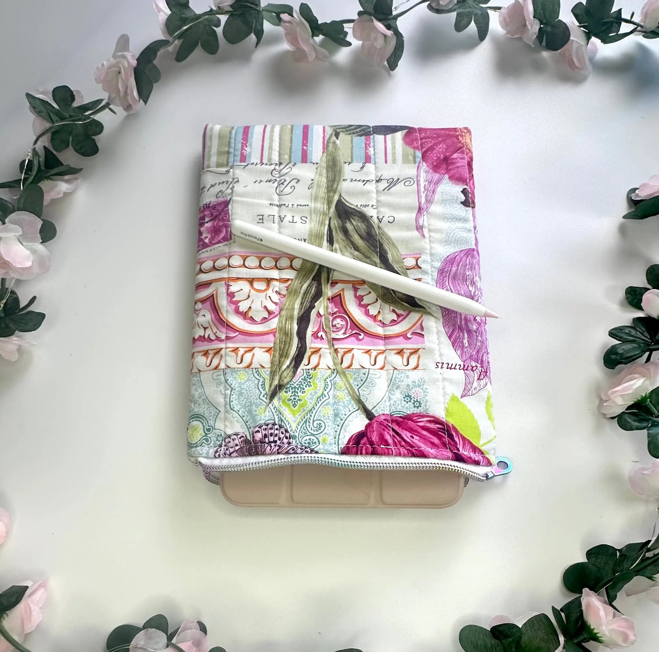 Aliza Zippered Quilted sleeve Barb Wire Designs