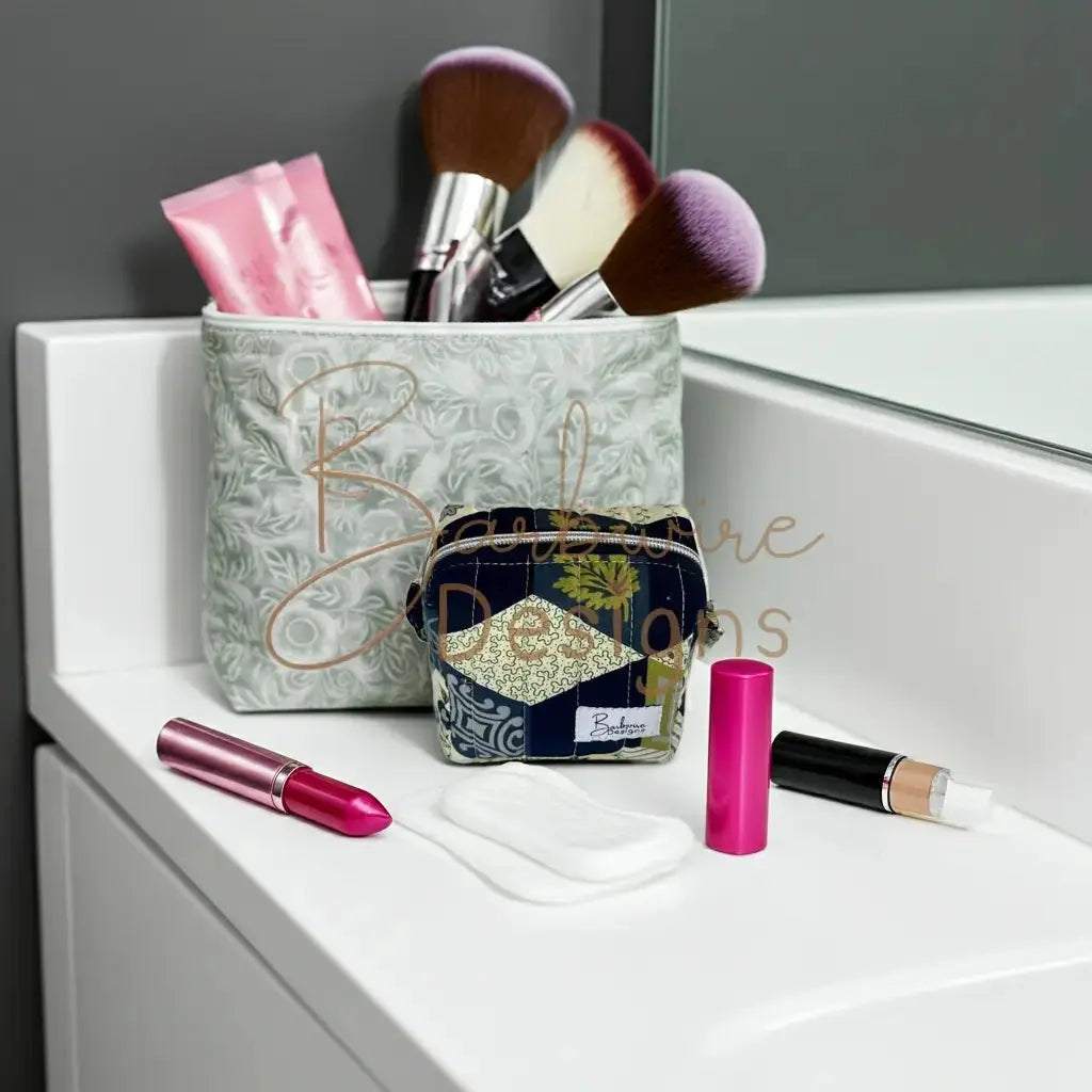 Tumbling Blocks Mini Toiletry Carryall Barb Wire Designs