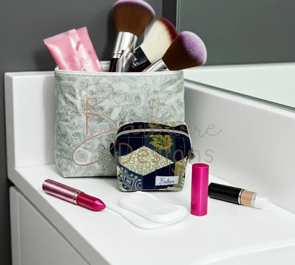 Tumbling Blocks Mini Toiletry Carryall Barb Wire Designs