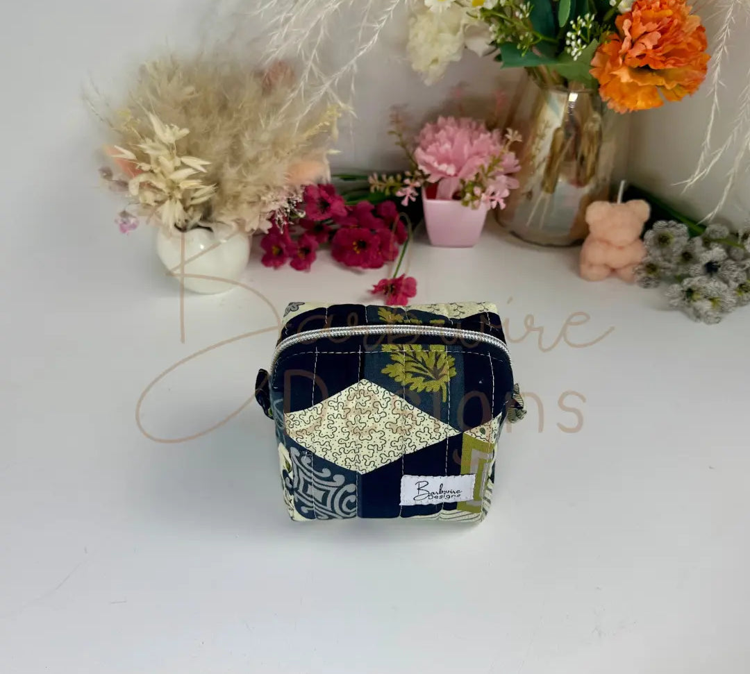 makeup pouch Barb Wire Designs